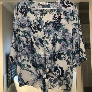 Blouse with front tie